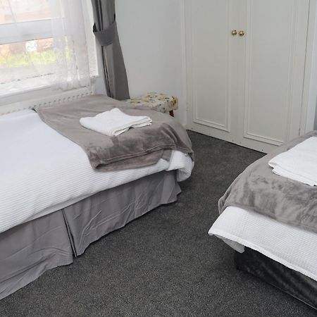 Superb 3 Bedroom Flat In Stafford Exteriér fotografie