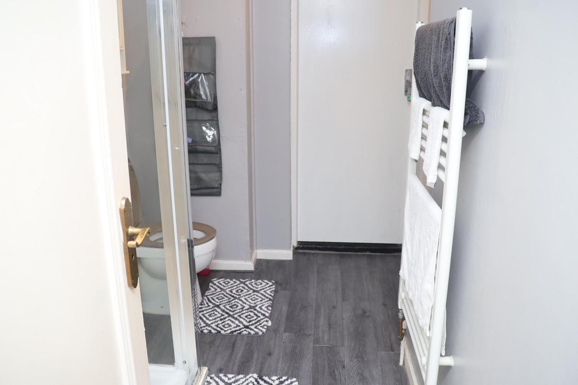 Superb 3 Bedroom Flat In Stafford Exteriér fotografie